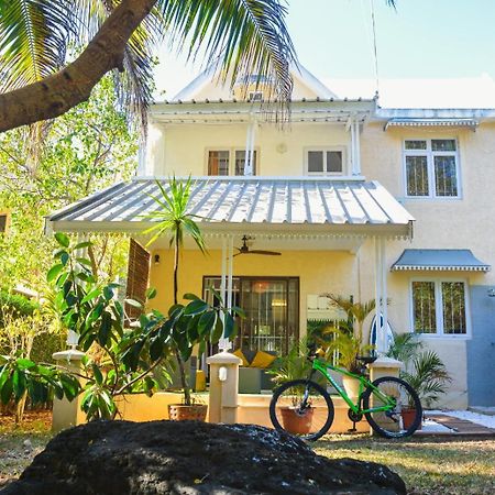 Wolmar Flic En Flac 3 Bedroom Beach Villa Esterno foto